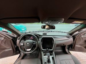 Xe VinFast Lux A 2.0 Plus 2.0 AT 2019
